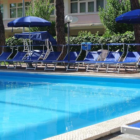 Hotel Tiffany Rimini Extérieur photo