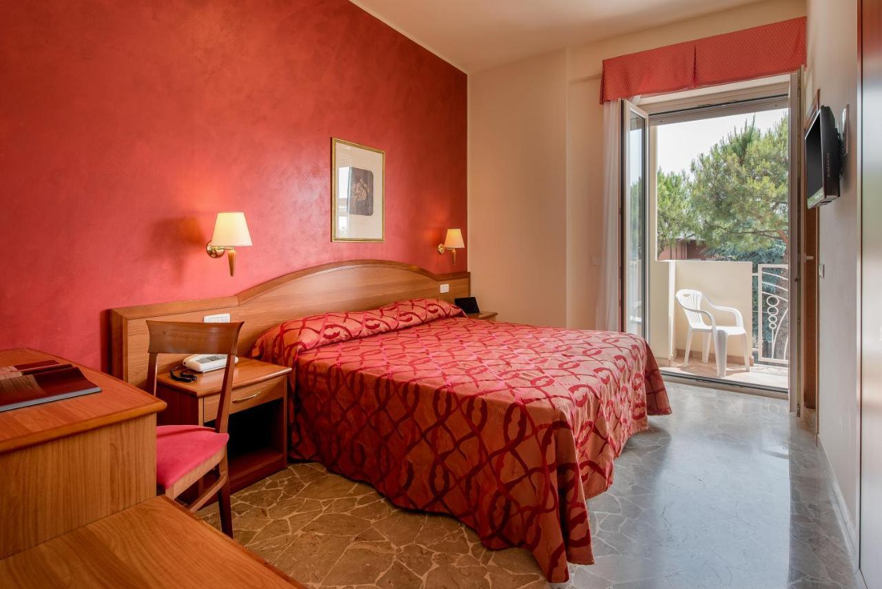 Hotel Tiffany Rimini Extérieur photo