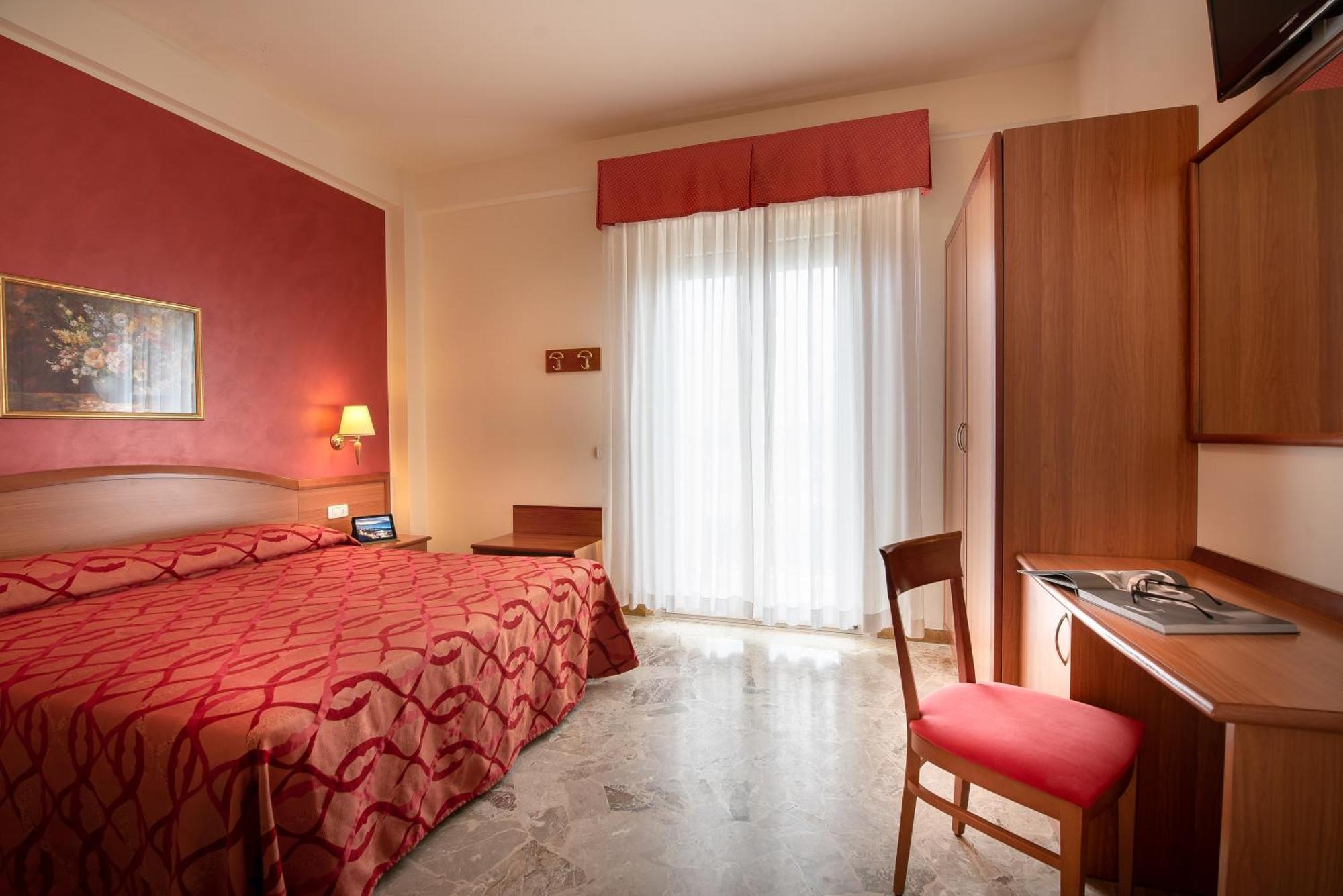Hotel Tiffany Rimini Extérieur photo