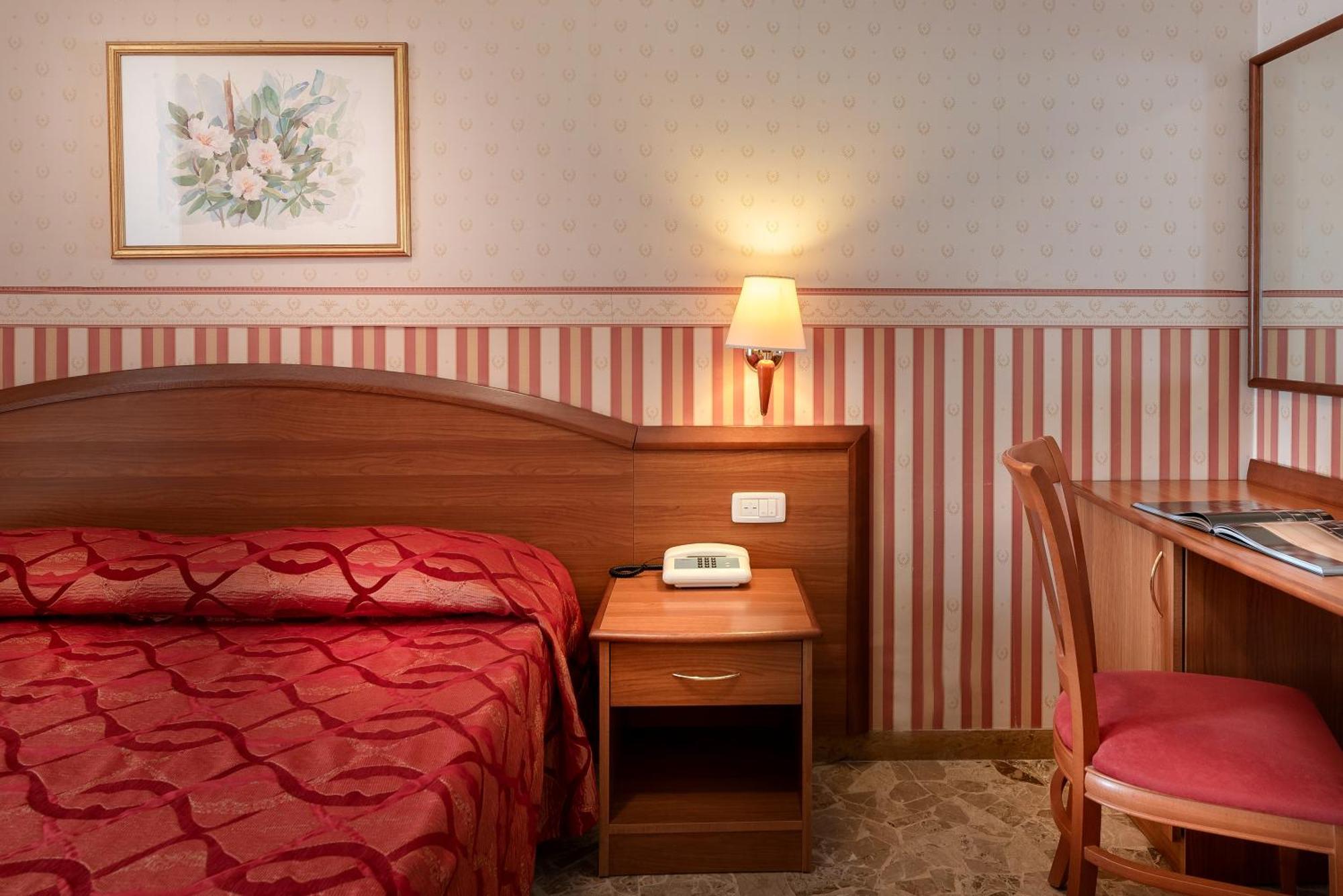 Hotel Tiffany Rimini Extérieur photo