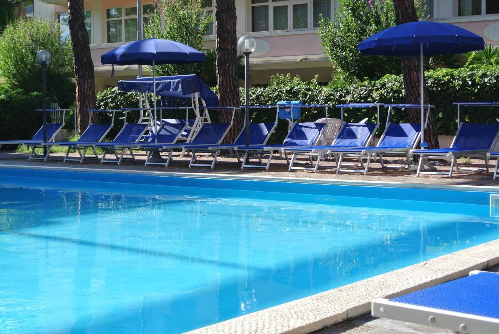 Hotel Tiffany Rimini Extérieur photo