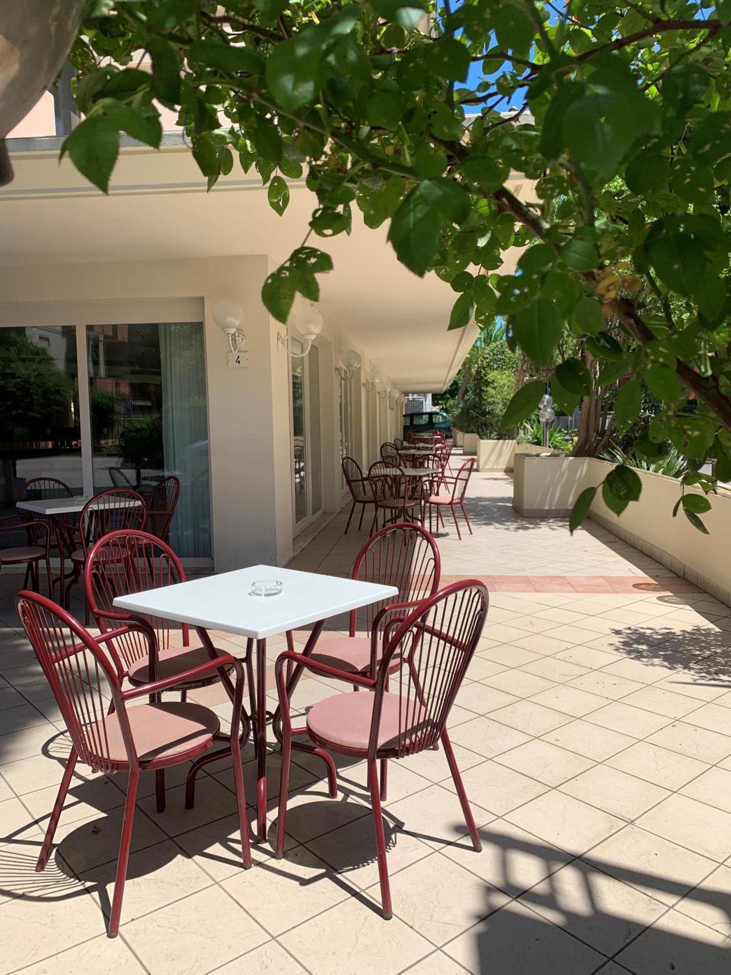 Hotel Tiffany Rimini Extérieur photo