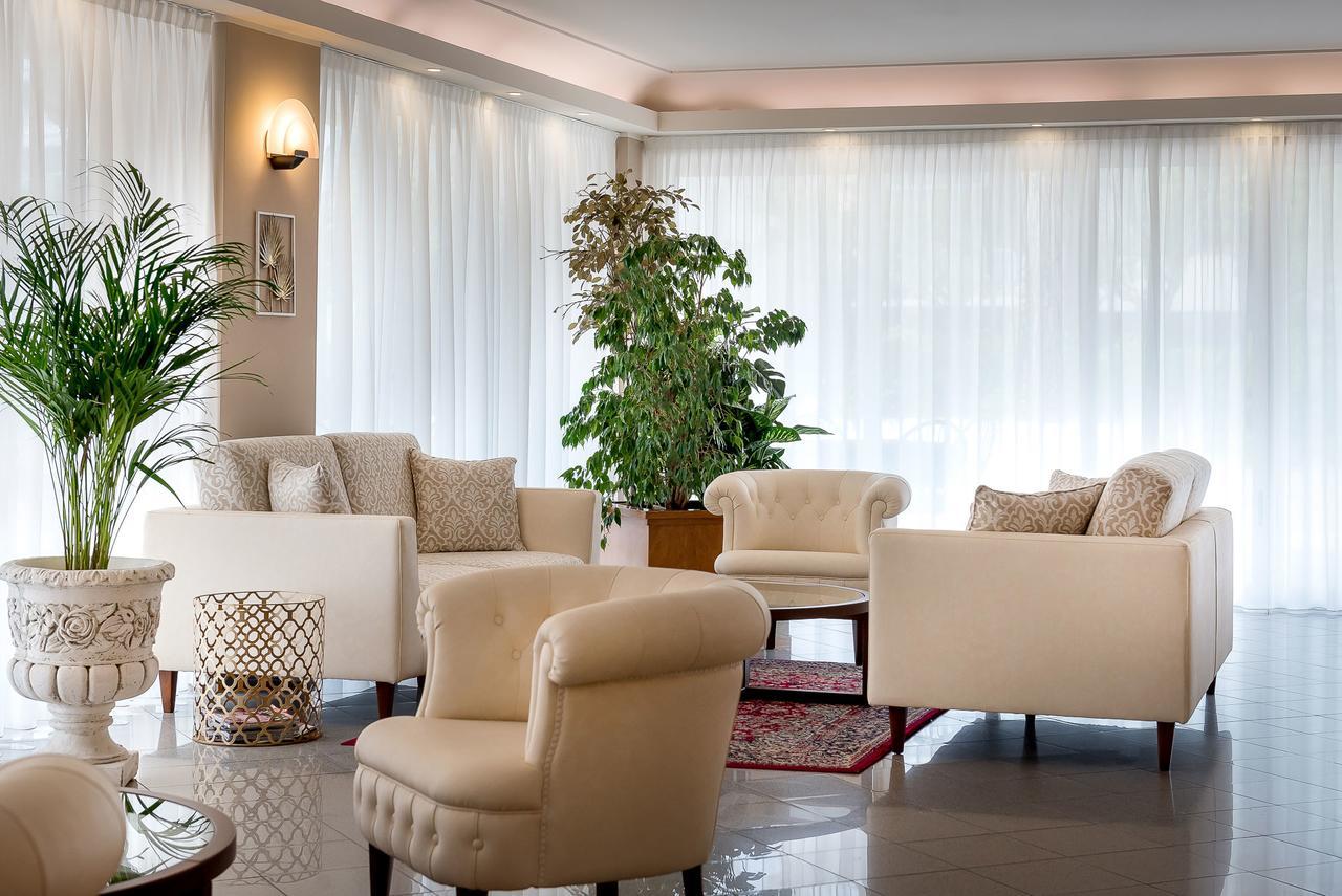 Hotel Tiffany Rimini Extérieur photo