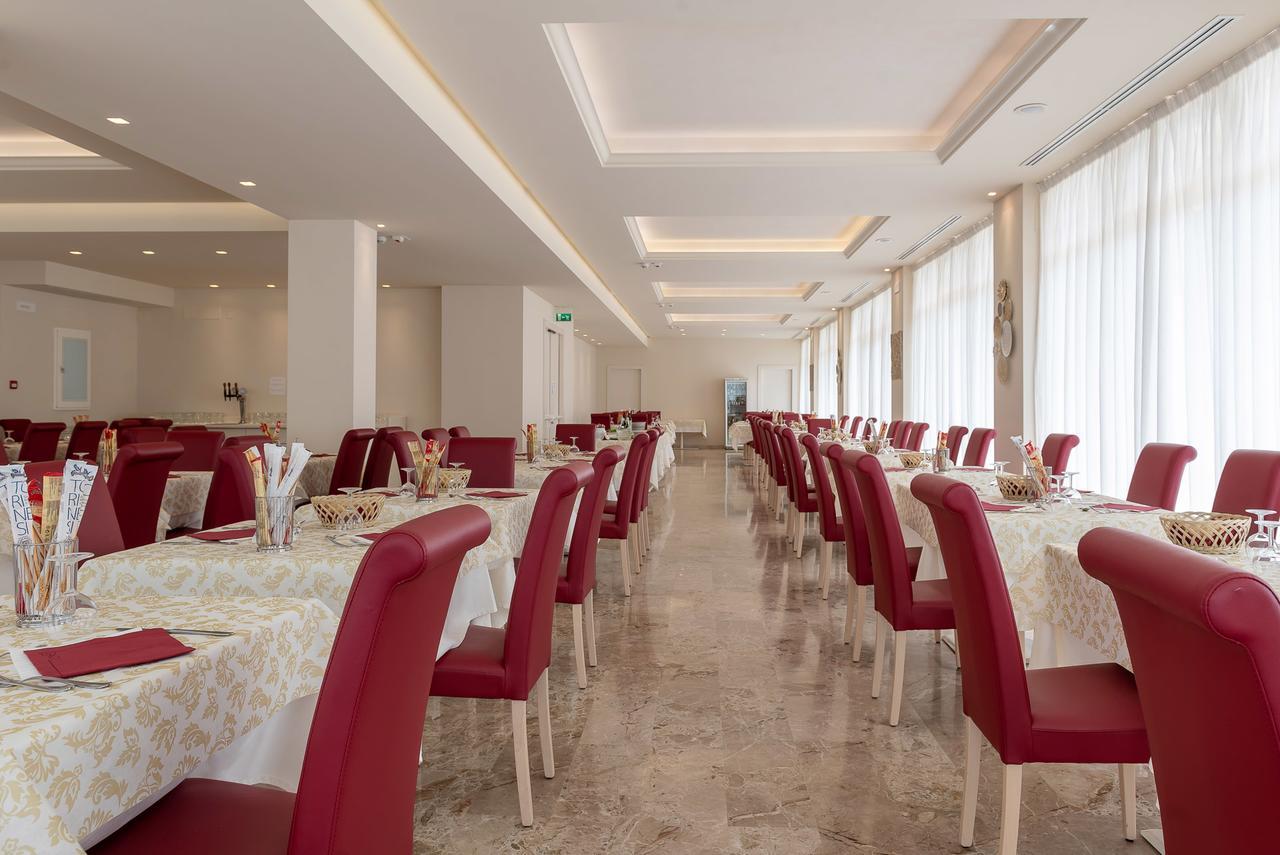 Hotel Tiffany Rimini Extérieur photo