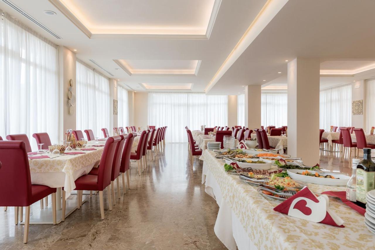 Hotel Tiffany Rimini Extérieur photo